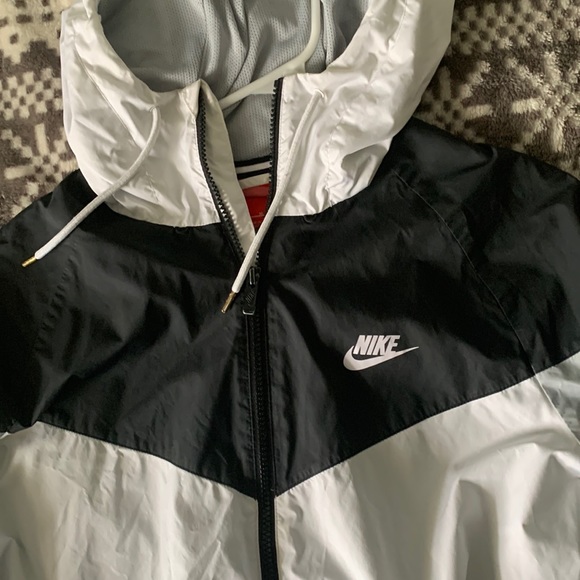 Classic nike windbreaker - Picture 1 of 5